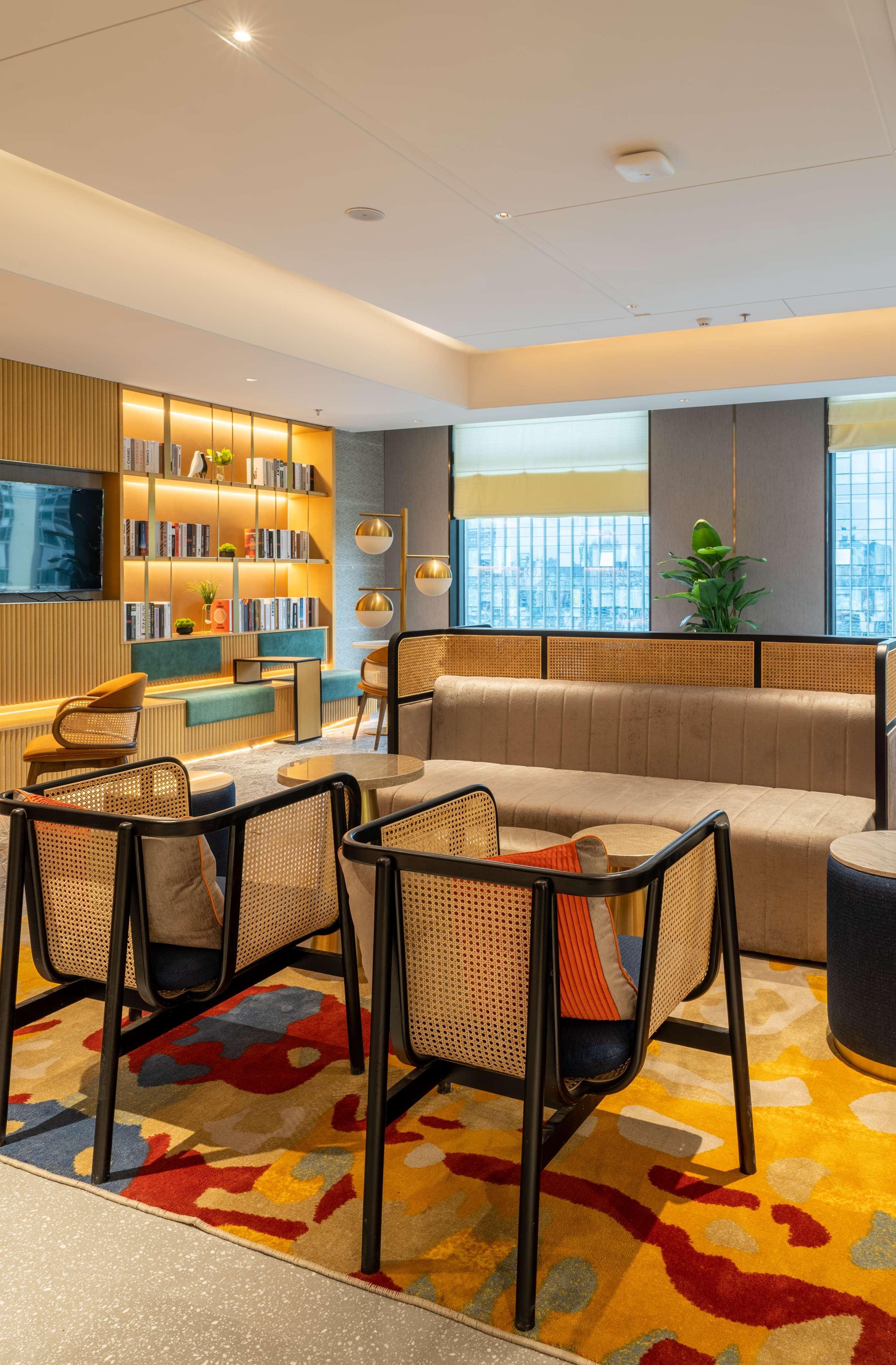 Hilton Garden Inn Shenzhen Nanshan Avenue מראה חיצוני תמונה