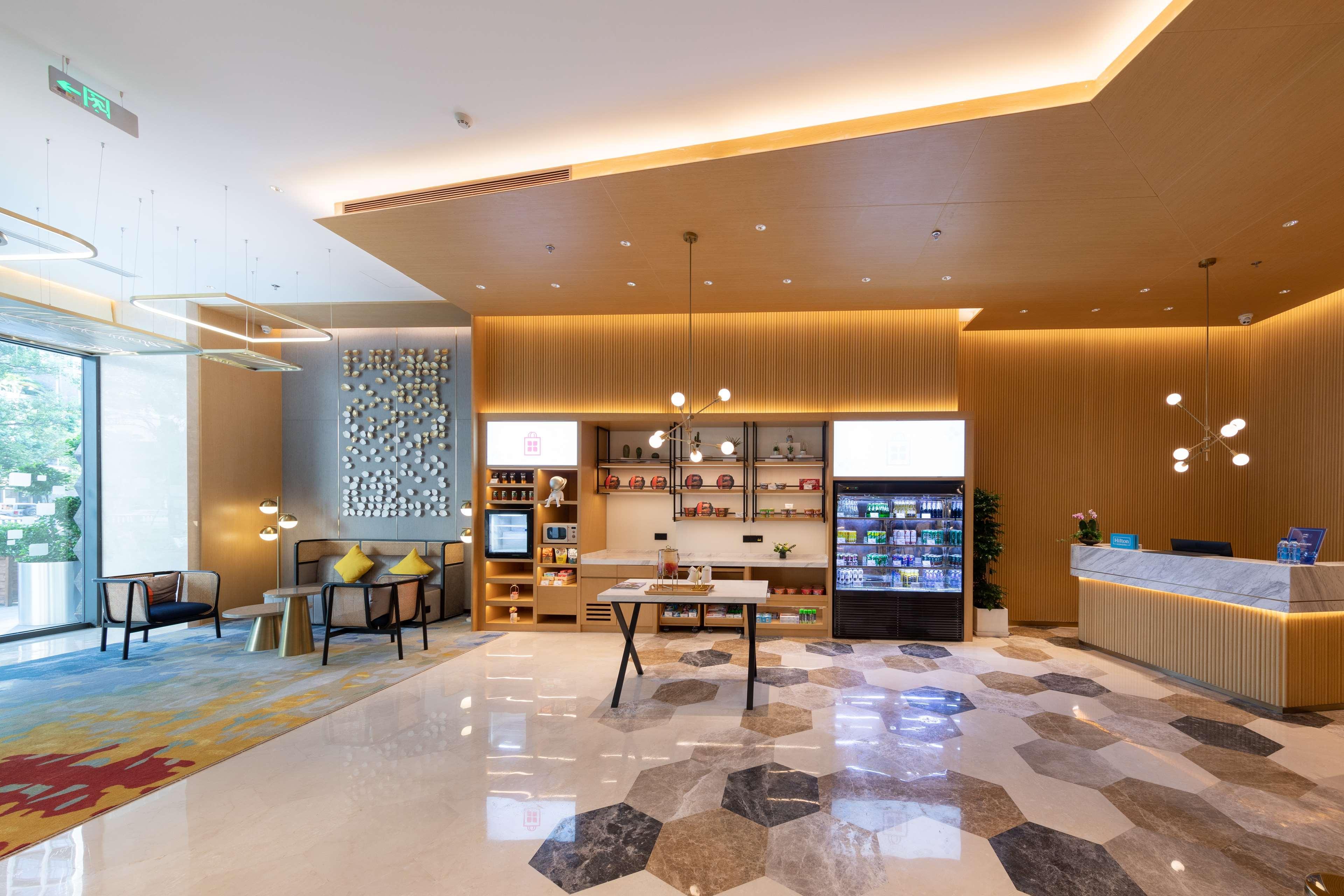 Hilton Garden Inn Shenzhen Nanshan Avenue מראה חיצוני תמונה