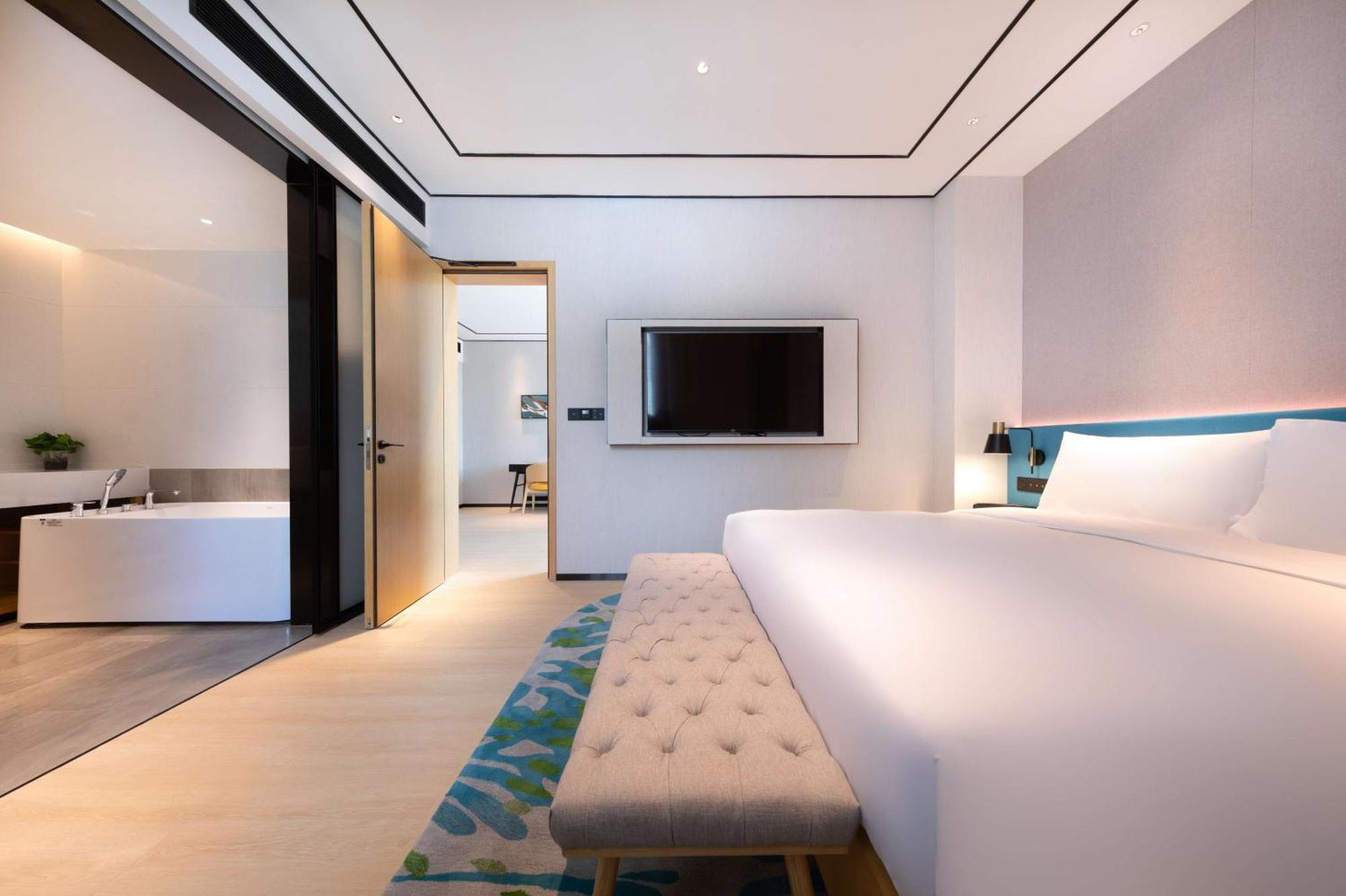 Hilton Garden Inn Shenzhen Nanshan Avenue מראה חיצוני תמונה