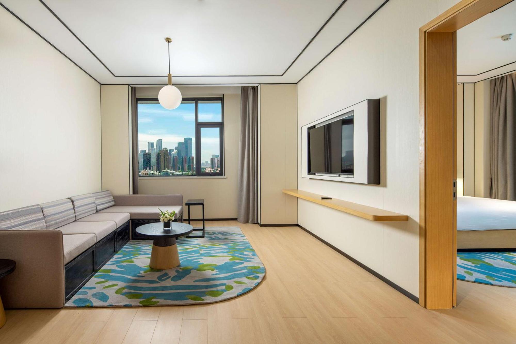 Hilton Garden Inn Shenzhen Nanshan Avenue מראה חיצוני תמונה