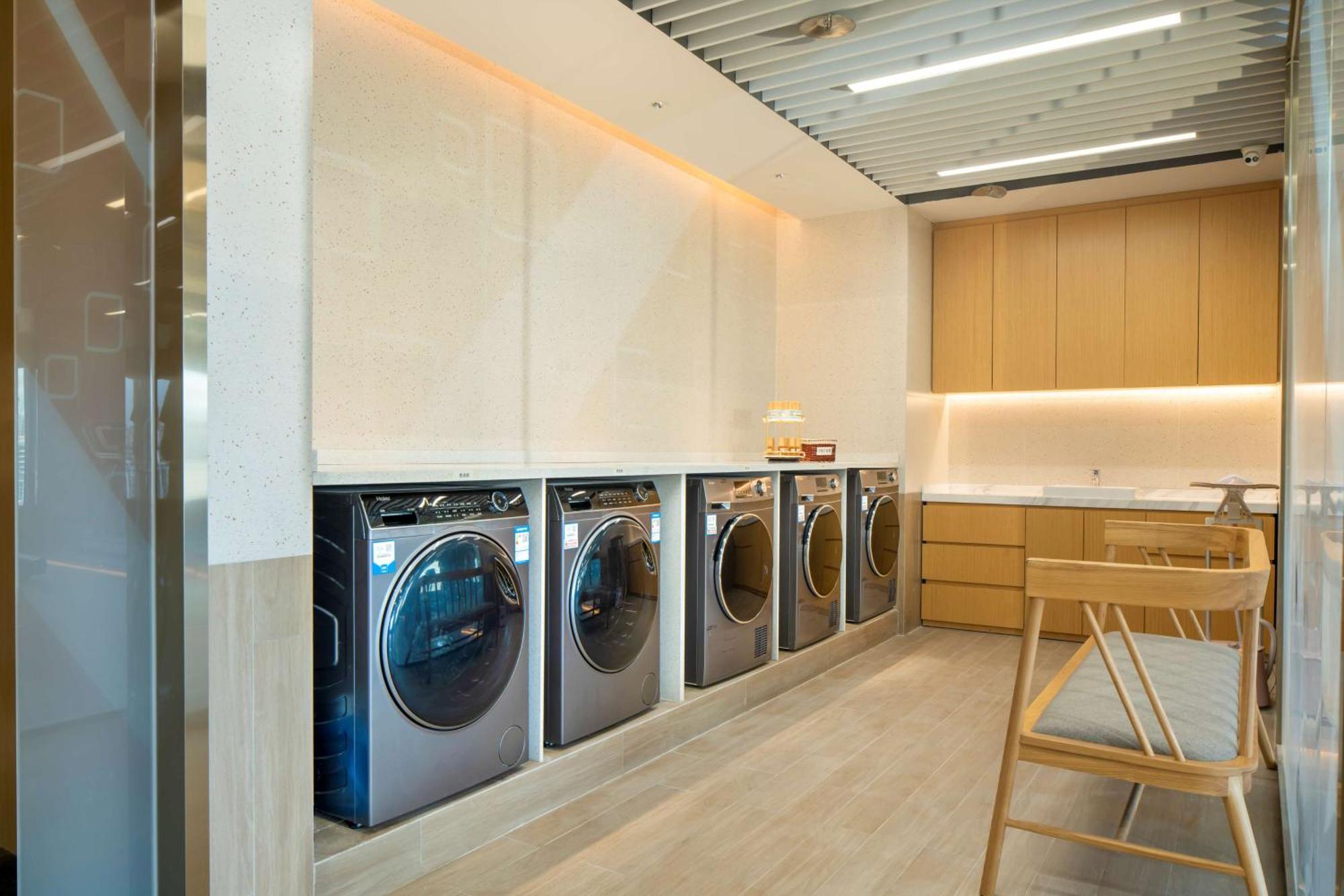 Hilton Garden Inn Shenzhen Nanshan Avenue מראה חיצוני תמונה